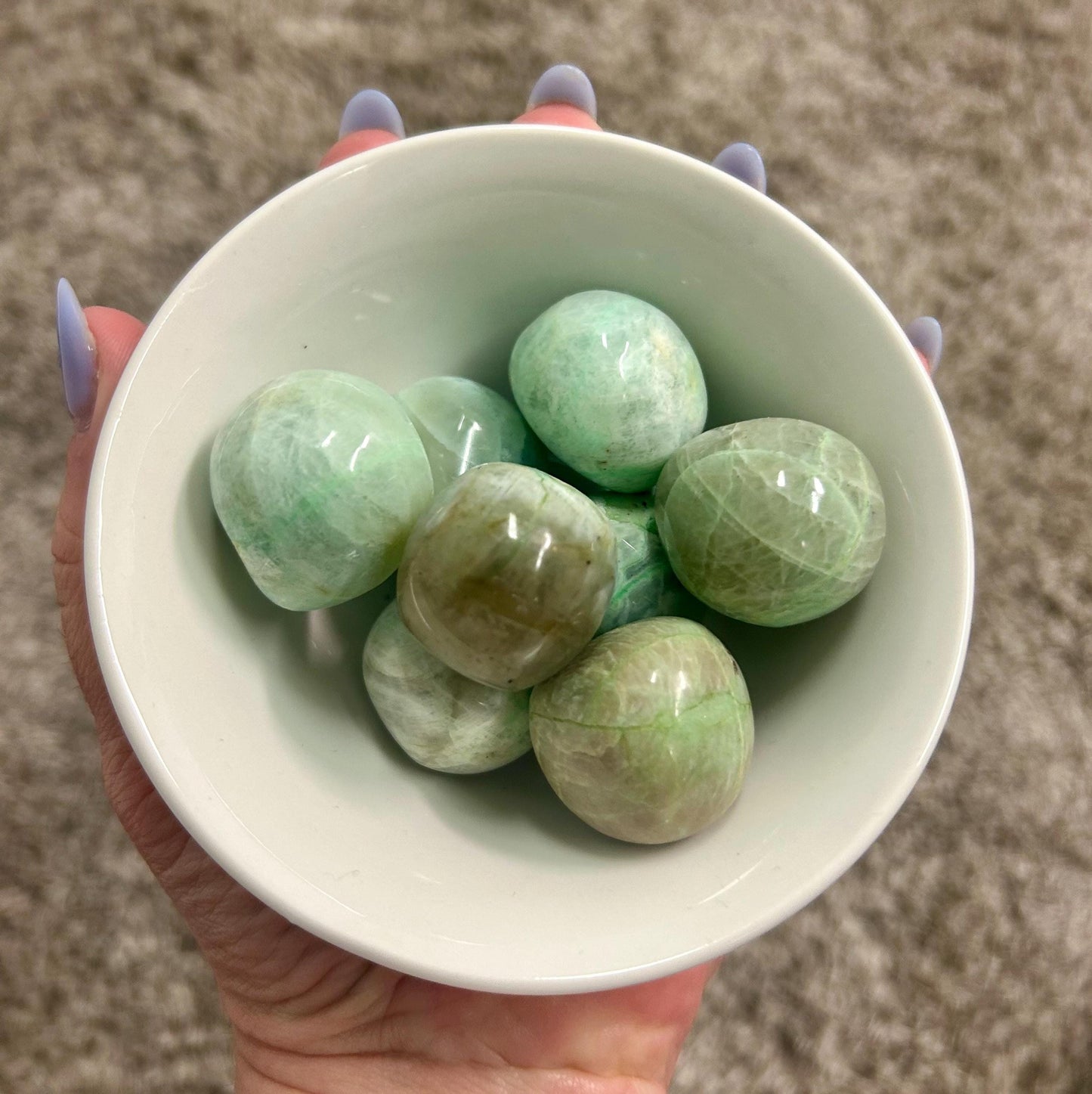 High Quality Garnierite Tumble Stones