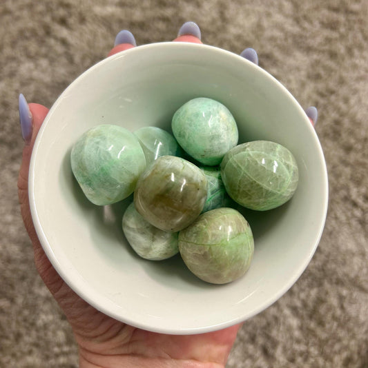 High Quality Garnierite Tumble Stones