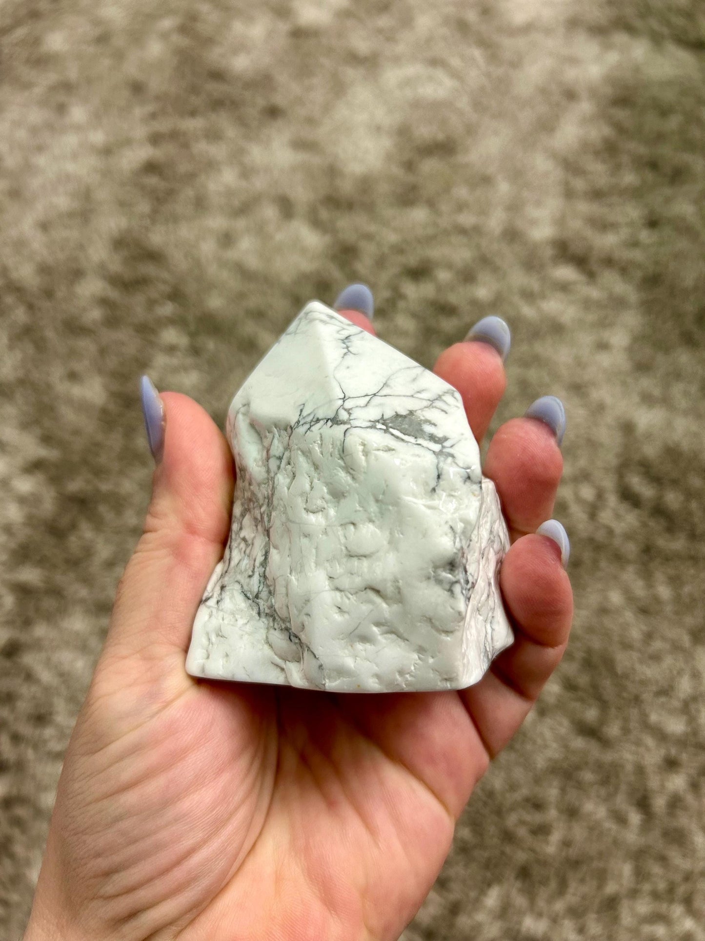 Polished Howlite Point Tower – Calming White Crystal for Sleep, Anxiety, and Clarity | Spiritual Gift | Ethically Sourced