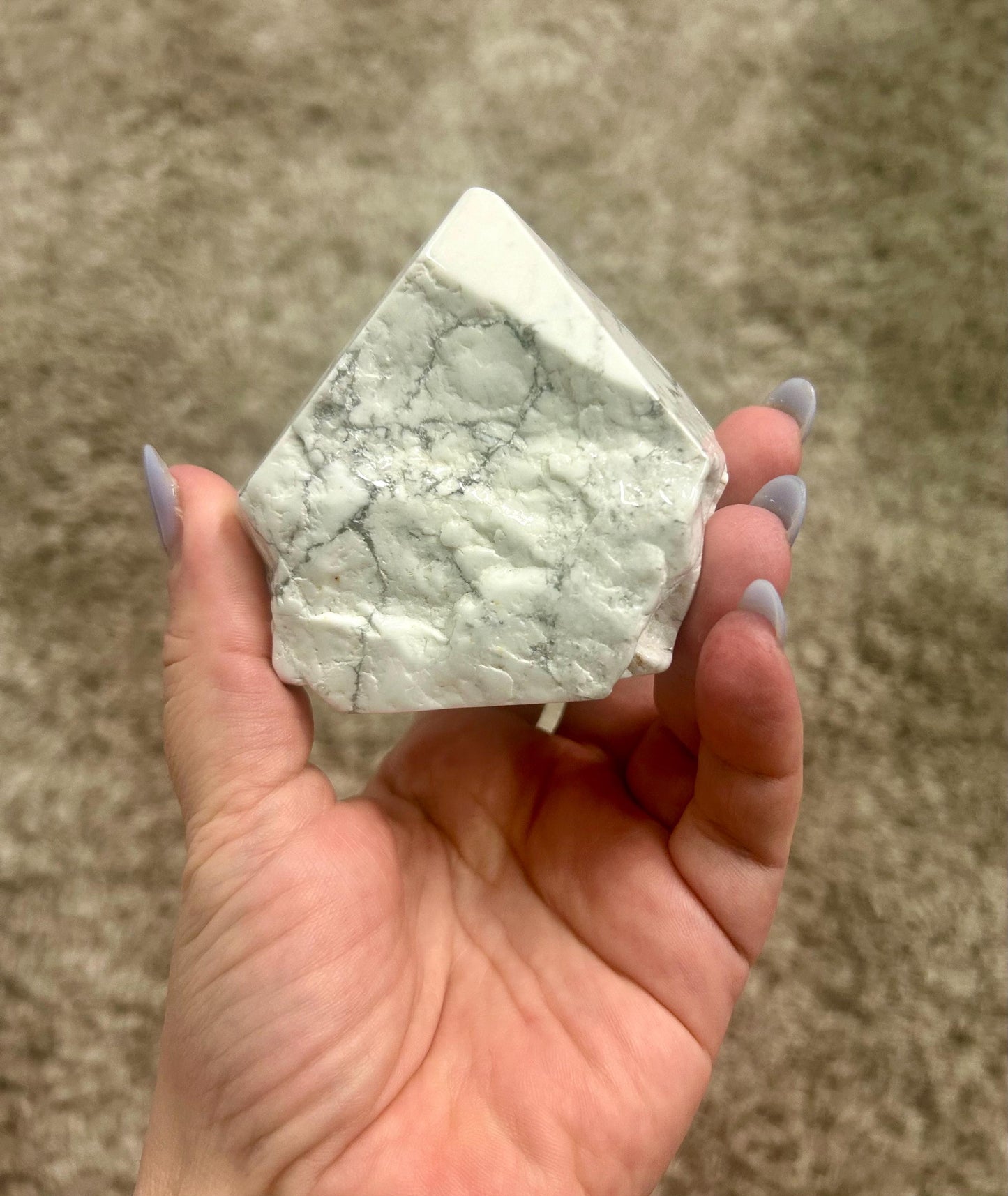 Polished Howlite Point Tower – Calming White Crystal for Sleep, Anxiety, and Clarity | Spiritual Gift | Ethically Sourced